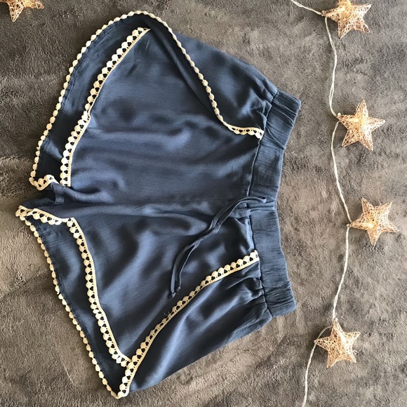 NWOT Boho blue and white shorts weaved trims - Picture 2 of 8